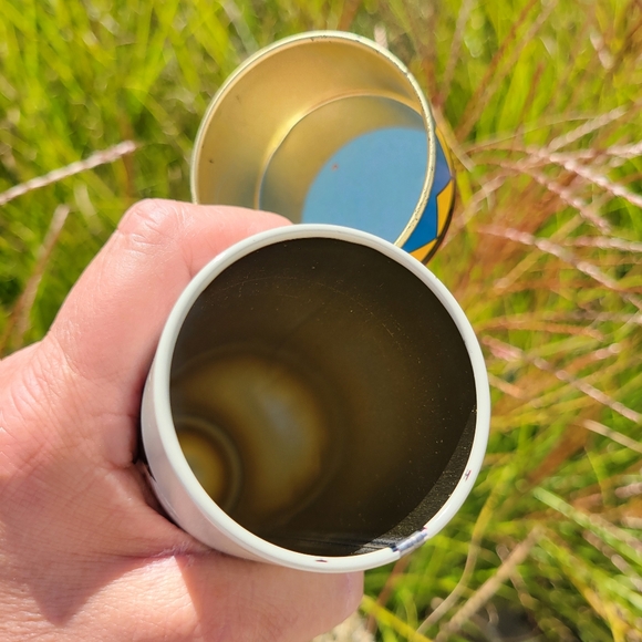 Vintage Nutcracker Tin ~ 1984 Avon ~ Imported from England ~ Toyland Soldier - Picture 13 of 16